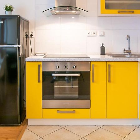 Yellow Apartment Ostrawa Zewnętrze zdjęcie
