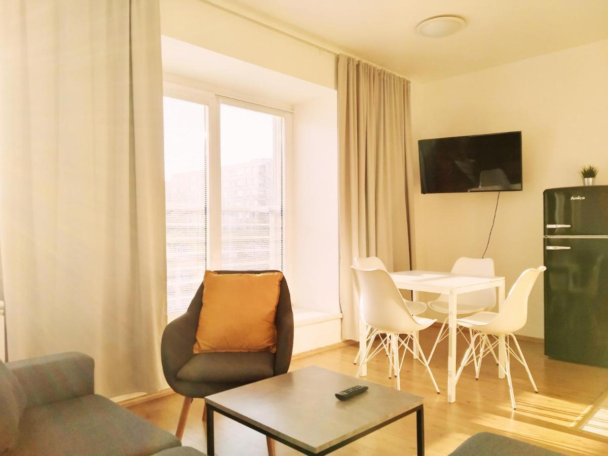 Yellow Apartment Ostrawa Zewnętrze zdjęcie