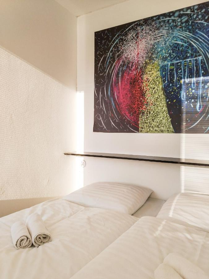 Yellow Apartment Ostrawa Zewnętrze zdjęcie