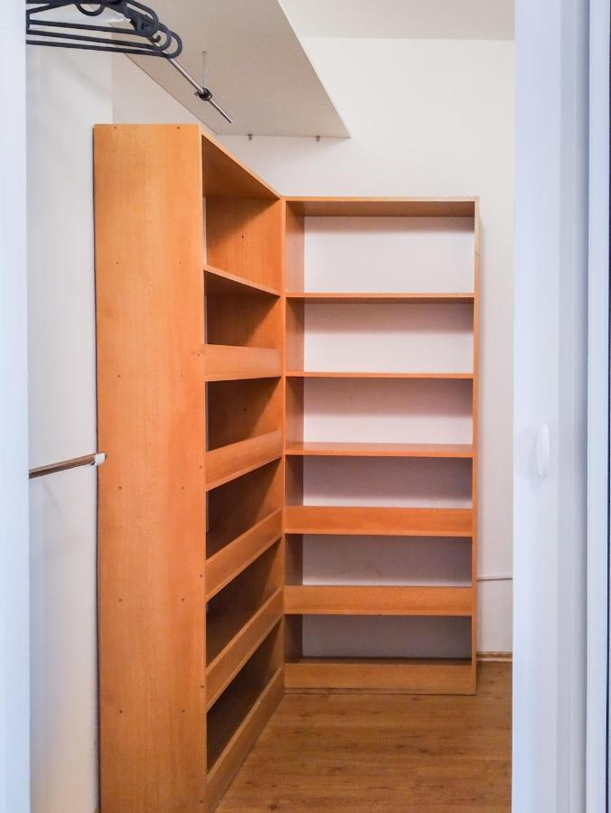 Yellow Apartment Ostrawa Zewnętrze zdjęcie