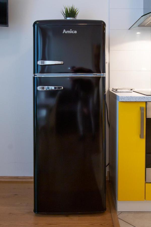 Yellow Apartment Ostrawa Zewnętrze zdjęcie
